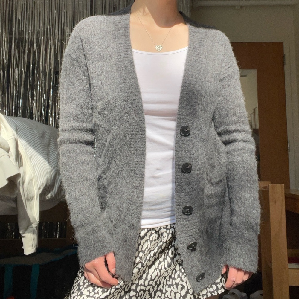 Everlane Gray Cardigan Sweater V-Neck Knit